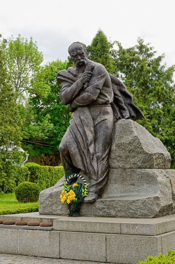 Памятник Т. Г. Шевченко